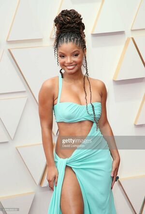 Halle Bailey OnlyFans Leak Picture - Thumbnail bH9JMLmoni