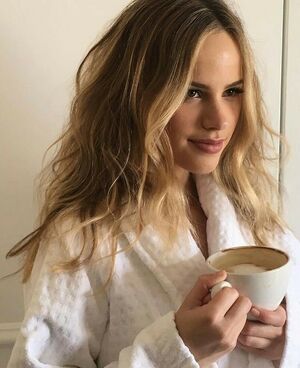 Halston Sage Nude Onlyfans Leaks Leaked Pics