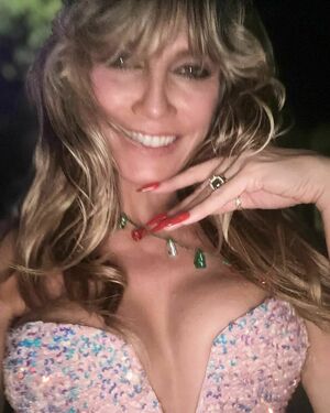 Heidi Klum OnlyFans Leak Picture - Thumbnail 4cjyijKWov