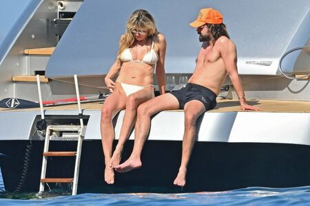 Heidi Klum OnlyFans Leak Picture - Thumbnail p12f3sAkTw