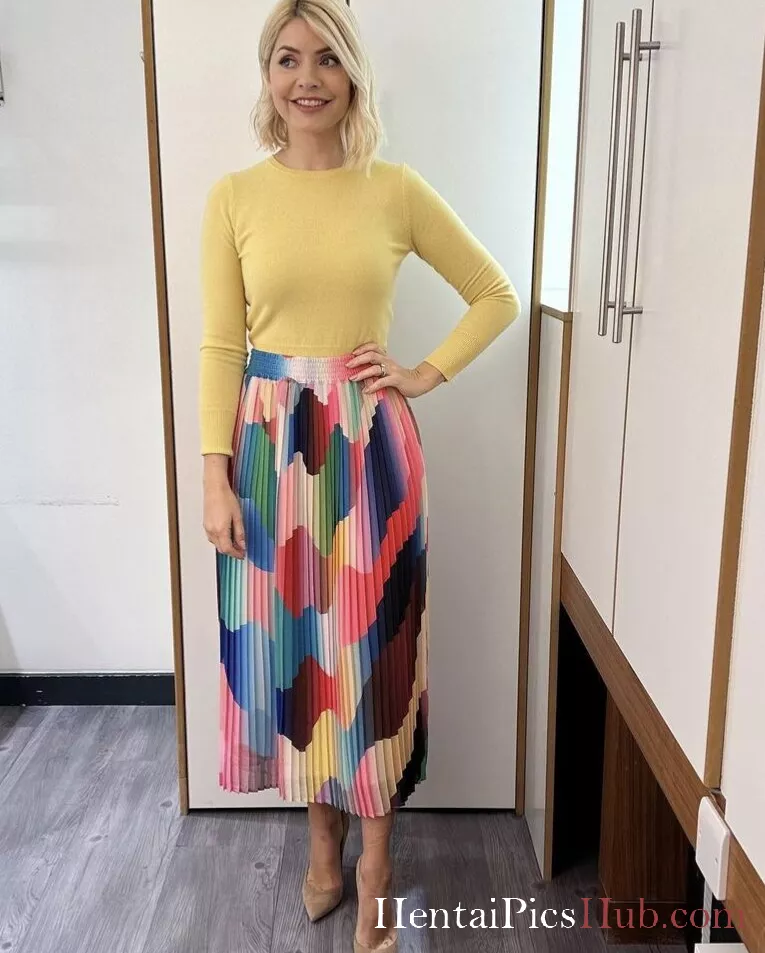 Holly Willoughby Nude OnlyFans Leak Photo IRR7Bx7QRa