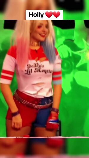 Holly Willoughby OnlyFans Leak Picture - Thumbnail 88UIeNp7SH