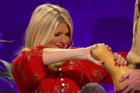 Holly Willoughby OnlyFans Leak Picture - Thumbnail pUpL5bXfAE
