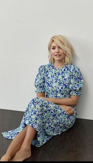 Holly Willoughby OnlyFans Leak Picture - Thumbnail xNkidtCFlq