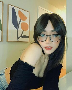 Honeebelle OnlyFans Leak Picture - Thumbnail tMdhg4Kvt2