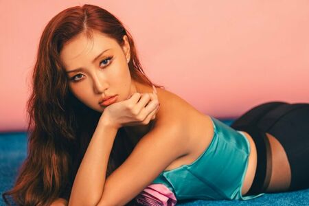 Hwasa OnlyFans Leak Picture - Thumbnail aWWUZIDhX8