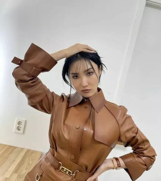 Hwasa OnlyFans Leak Picture - Thumbnail dP1nc5FHJ8