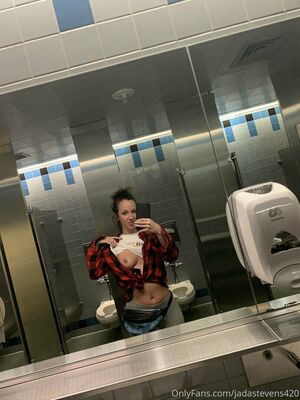 Jadastevens420 OnlyFans Leak Picture - Thumbnail FZh61CfIKp