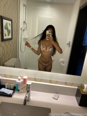 Juicypinaypple OnlyFans Leak Picture - Thumbnail 8z5cyBhVJM