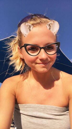 Julia Simic OnlyFans Leak Picture - Thumbnail 5i0vLIsaKn