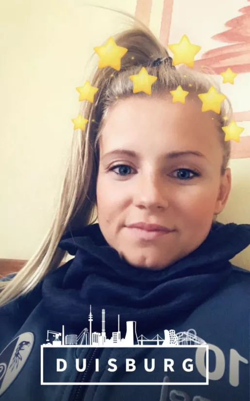 Julia Simic OnlyFans Leak Picture - Thumbnail 6J9R9yXRWG