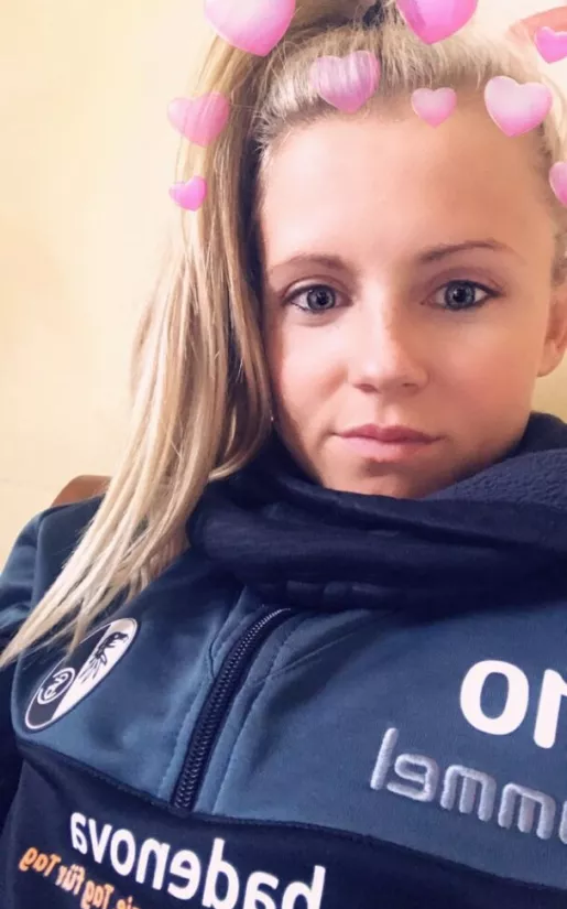 Julia Simic OnlyFans Leak Picture - Thumbnail bJBlS2eUo1