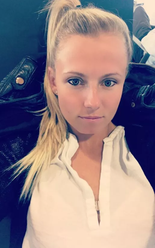 Julia Simic OnlyFans Leak Picture - Thumbnail zYFMMk5it5