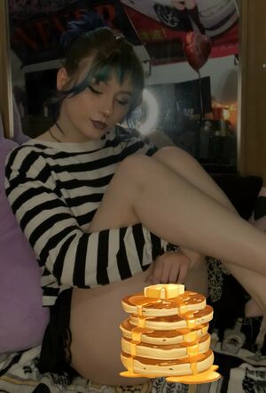 Juliette OnlyFans Leak Picture - Thumbnail 0EbT4CvoE2