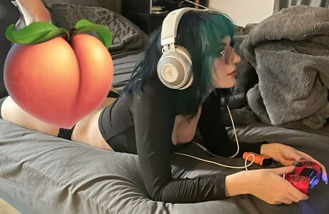 Juliette OnlyFans Leak Picture - Thumbnail ZE2hVeAXPc