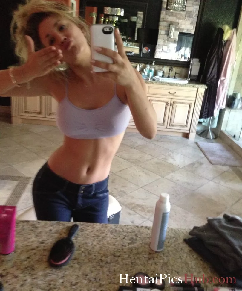 Kaley Cuoco Nude OnlyFans Leak Photo arI863M0Qq