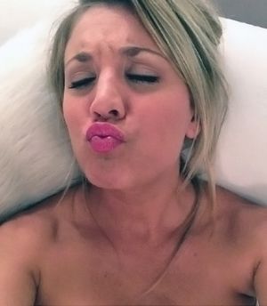 Kaley Cuoco OnlyFans Leak Picture - Thumbnail 6VMYtJXJDt