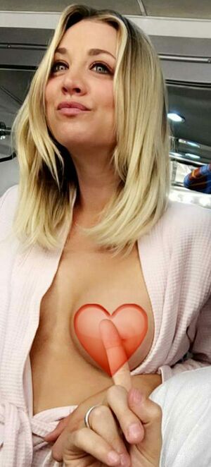 Kaley Cuoco OnlyFans Leak Picture - Thumbnail Bulq0nCN9I