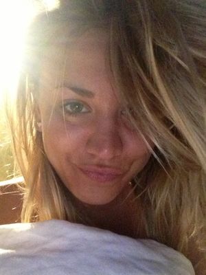 Kaley Cuoco OnlyFans Leak Picture - Thumbnail Csae80FPIu