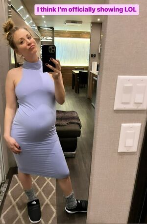 Kaley Cuoco OnlyFans Leak Picture - Thumbnail Flvi2UMLfo