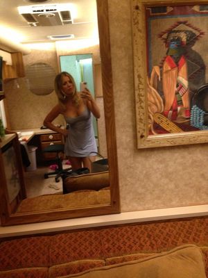 Kaley Cuoco OnlyFans Leak Picture - Thumbnail ddNM9dZYun