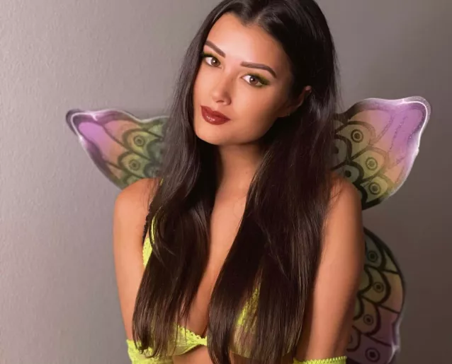 Keilah Kang OnlyFans Leak Picture - Thumbnail AKVLJ4r2av