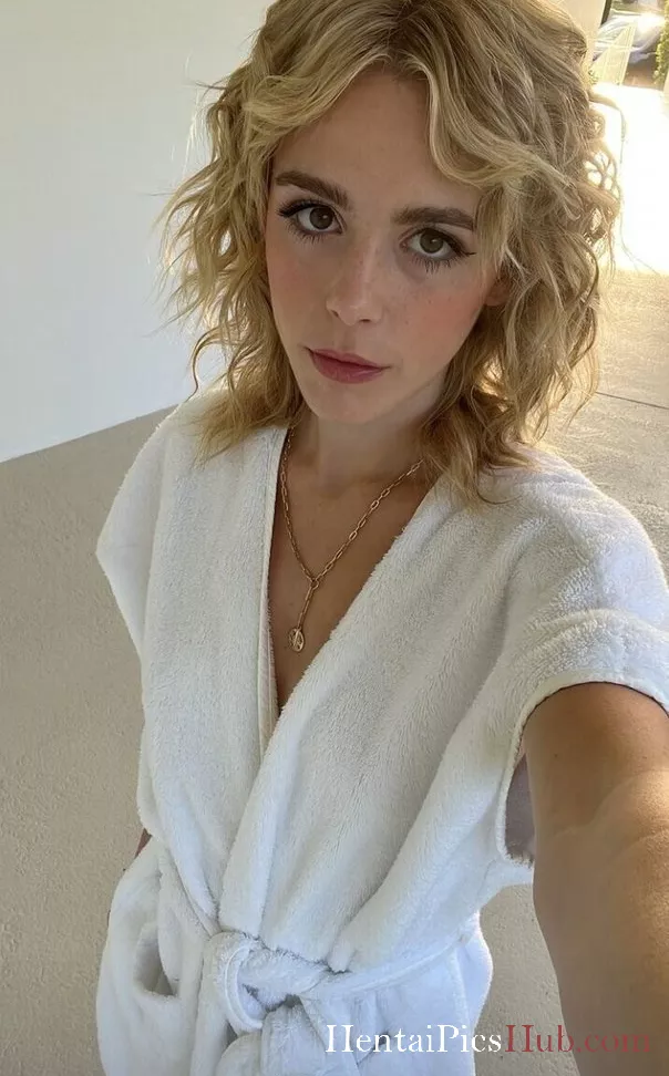 Kiernan Shipka Nude OnlyFans Leak Photo 0W9dRtPaD2