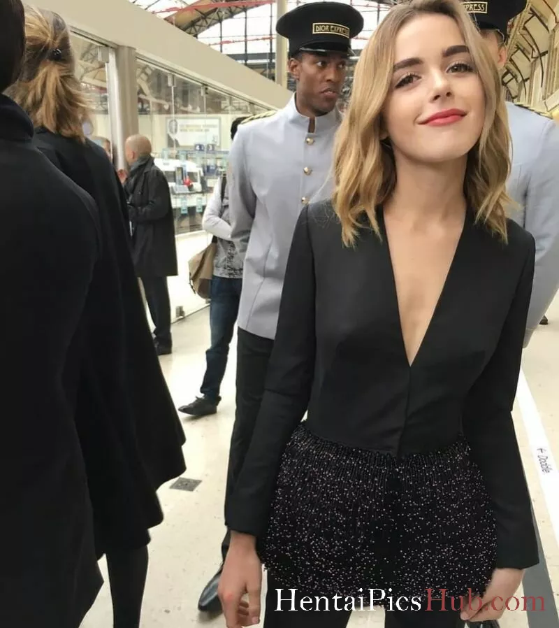 Kiernan Shipka Nude OnlyFans Leak Photo GaLKlyymli