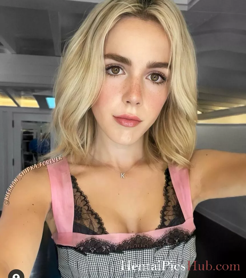 Kiernan Shipka Nude OnlyFans Leak Photo emjx1Nkg16