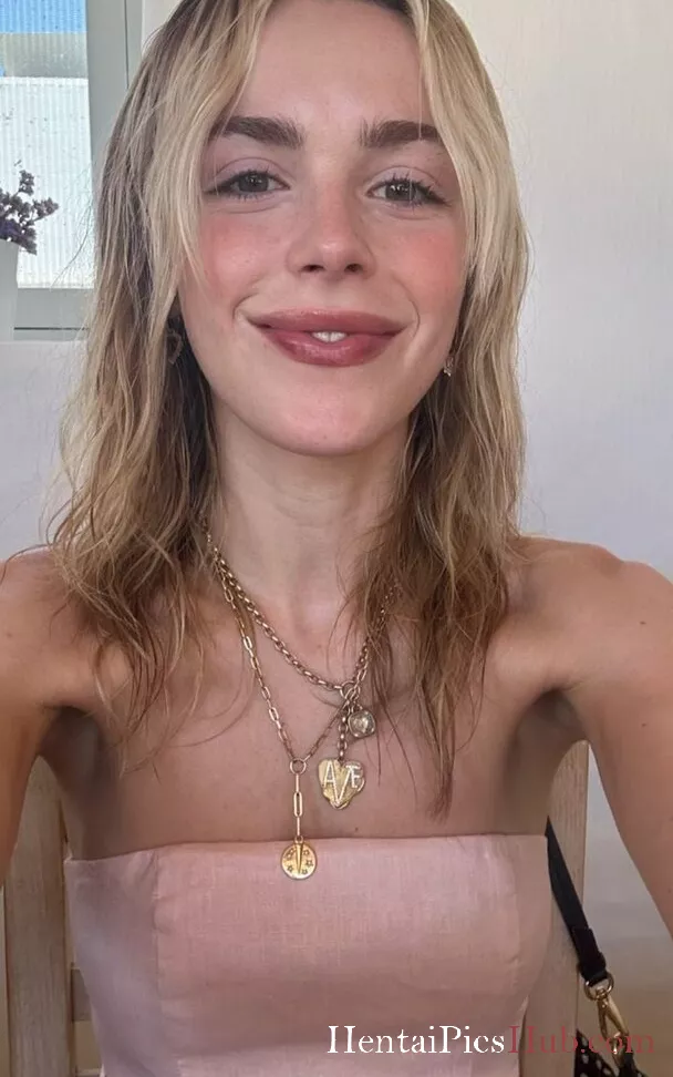 Kiernan Shipka Nude OnlyFans Leak Photo gpXhm6CPUV