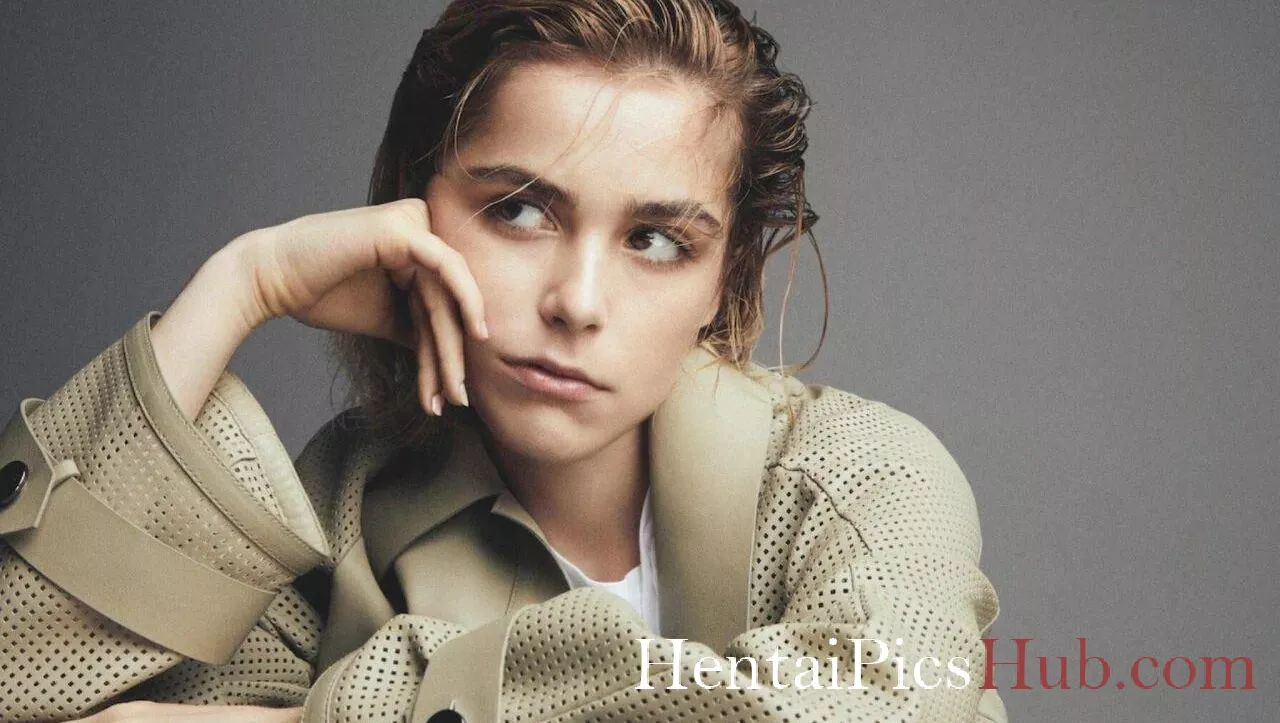 Kiernan Shipka Nude OnlyFans Leak Photo qzF3OW3e1n