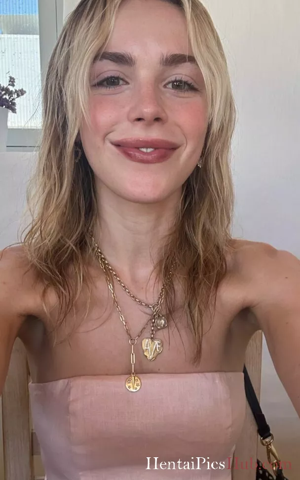 Kiernan Shipka Nude OnlyFans Leak Photo tUI6j5i7st