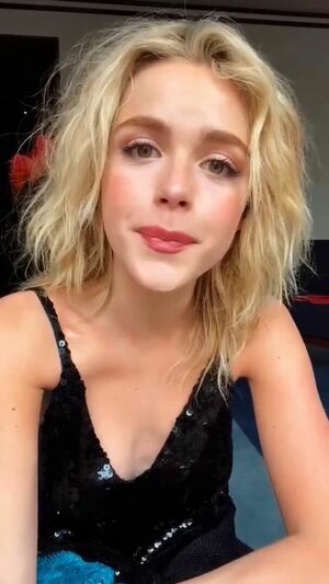 Kiernan Shipka OnlyFans Leak Picture - Thumbnail 1Dc5nKvIUz