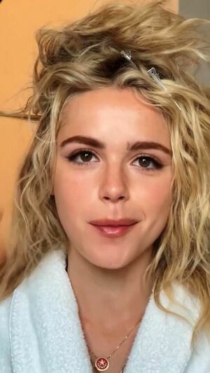 Kiernan Shipka OnlyFans Leak Picture - Thumbnail 4XwvuspDkd