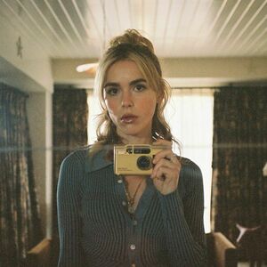 Kiernan Shipka OnlyFans Leak Picture - Thumbnail 4lUIeXbe3n