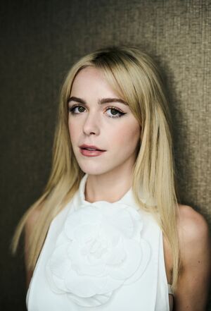 Kiernan Shipka OnlyFans Leak Picture - Thumbnail AIaR8lTdVL