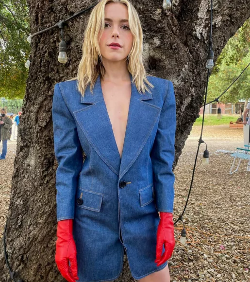 Kiernan Shipka OnlyFans Leak Picture - Thumbnail BtY51OM37p