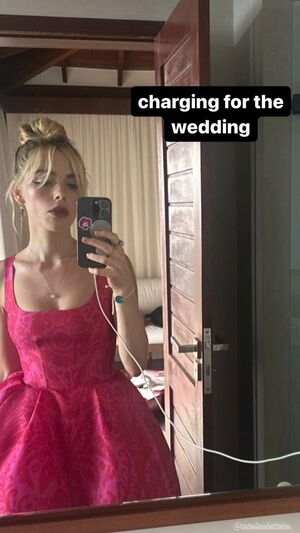 Kiernan Shipka OnlyFans Leak Picture - Thumbnail kZMQDcjePD