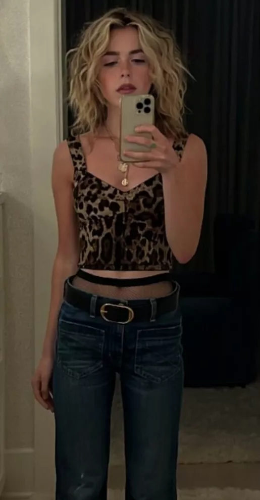 Kiernan Shipka OnlyFans Leak Picture - Thumbnail mZP2eOLn01