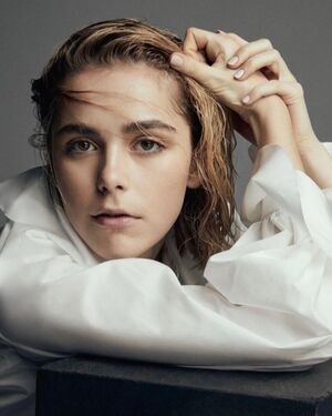 Kiernan Shipka OnlyFans Leak Picture - Thumbnail oWzxbKclmP