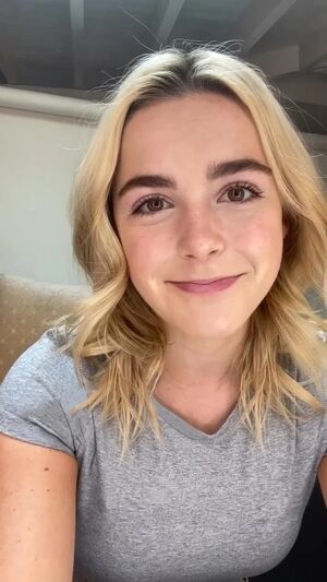 Kiernan Shipka OnlyFans Leak Picture - Thumbnail orrUQ32vvk