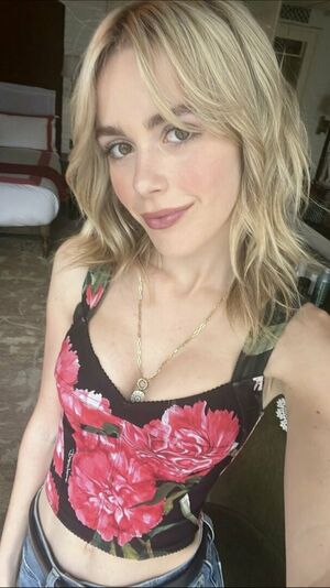 Kiernan Shipka OnlyFans Leak Picture - Thumbnail sNTz8WEl9a