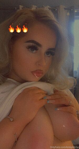 Kinkybitchx OnlyFans Leak Picture - Thumbnail ApEB7Ij85e