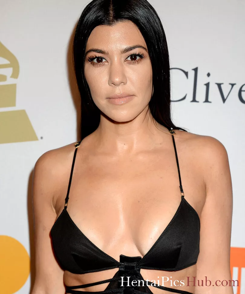 Kourtney Kardashian Nude OnlyFans Leak Photo Qn8utVP3m2