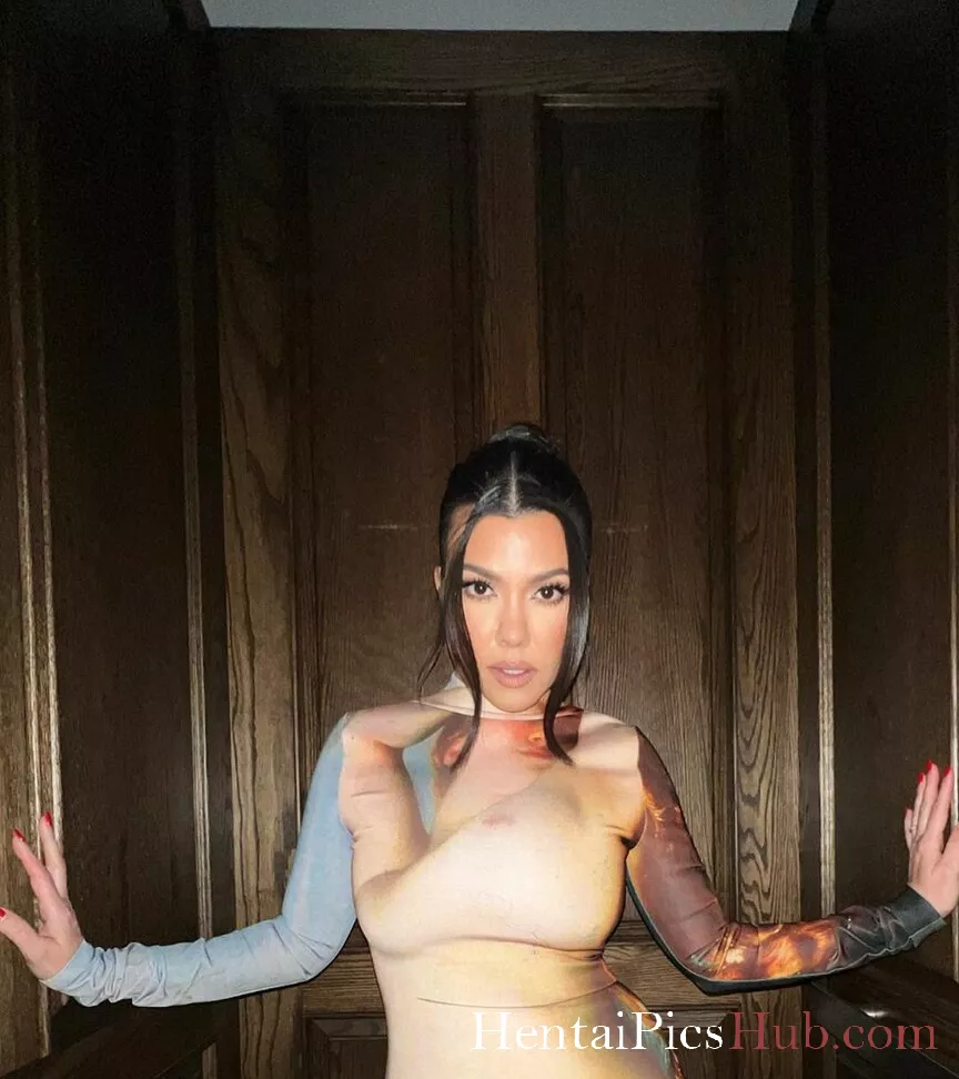 Kourtney Kardashian Nude OnlyFans Leak Photo SfUaYmwMLA