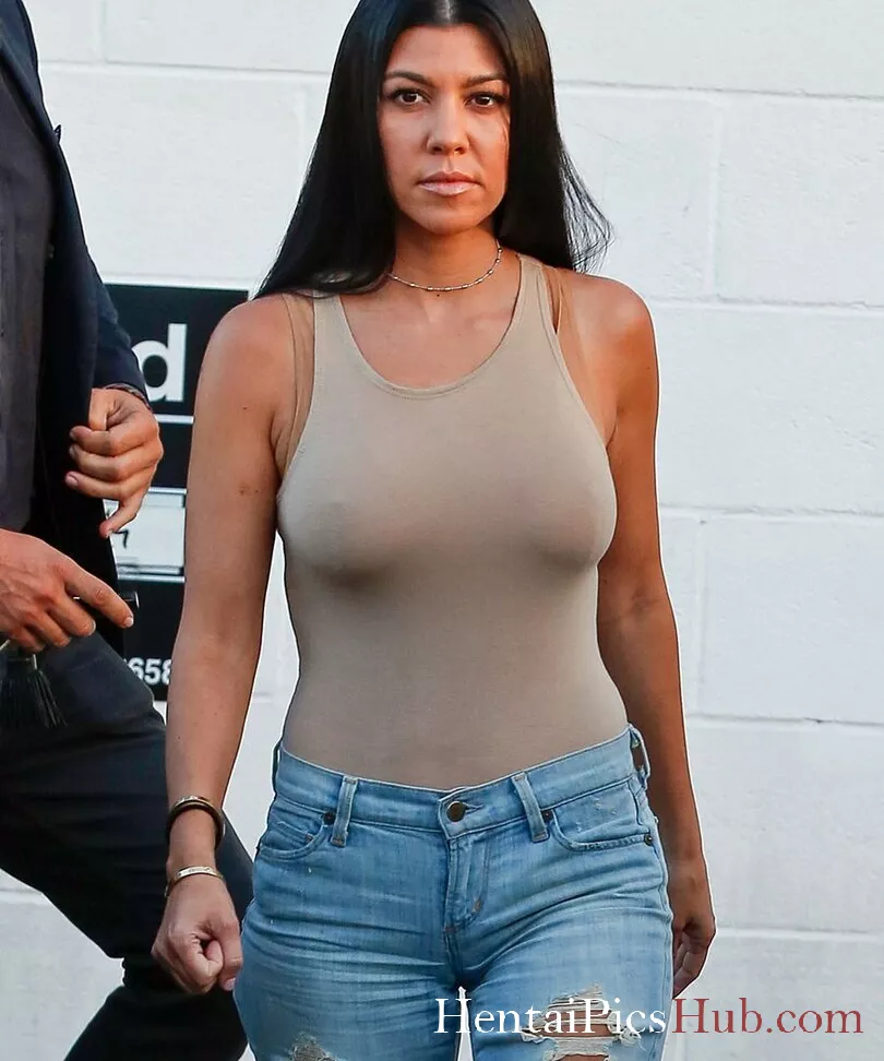 Kourtney Kardashian Nude OnlyFans Leak Photo ay5y22RA2v