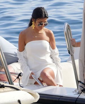 Kourtney Kardashian OnlyFans Leak Picture - Thumbnail RpBdhFOraB