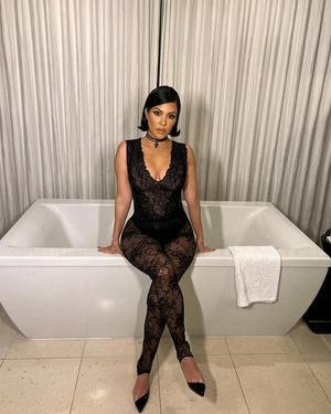 Kourtney Kardashian OnlyFans Leak Picture - Thumbnail W7G9KJKpnJ