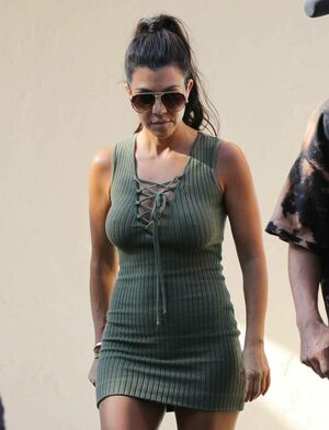 Kourtney Kardashian OnlyFans Leak Picture - Thumbnail iXMcXxaHpc