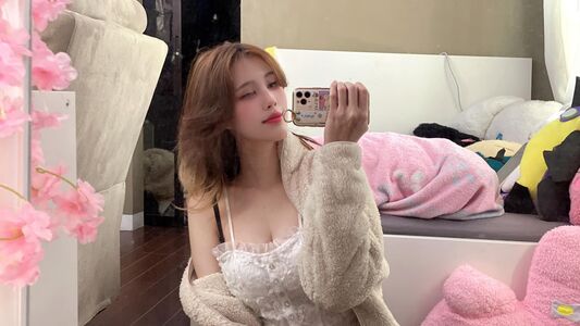 Kura Onee San OnlyFans Leak Picture - Thumbnail 5kFAX9OtUb